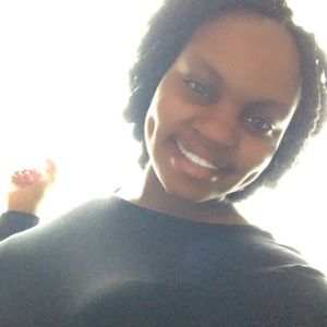 Meet your Posher, Desiree